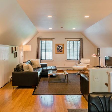 Apartamento The Carriage House Loft Kingston Exterior foto