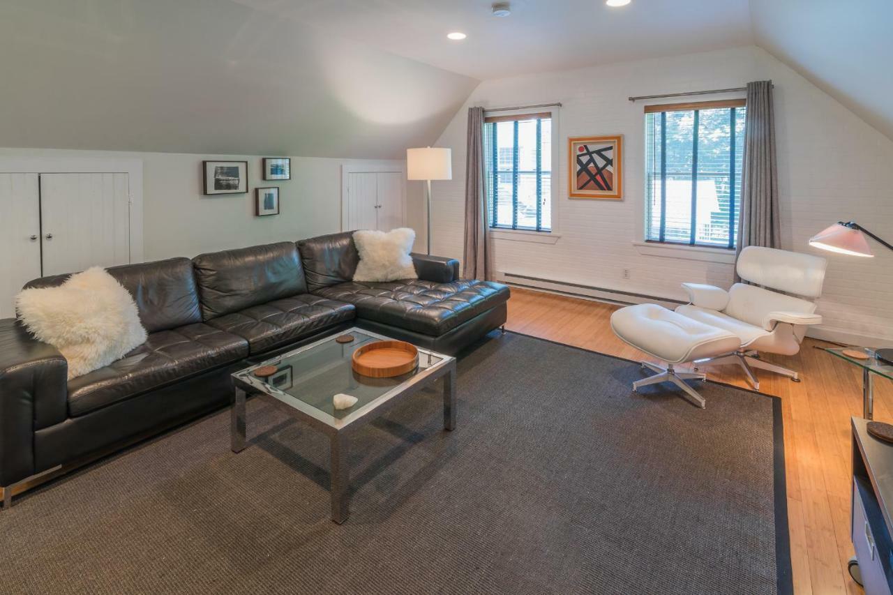 Apartamento The Carriage House Loft Kingston Exterior foto