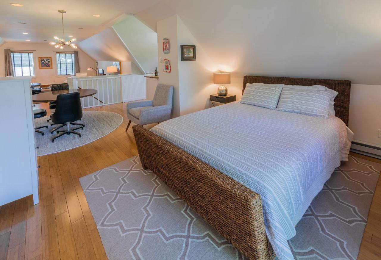 Apartamento The Carriage House Loft Kingston Exterior foto