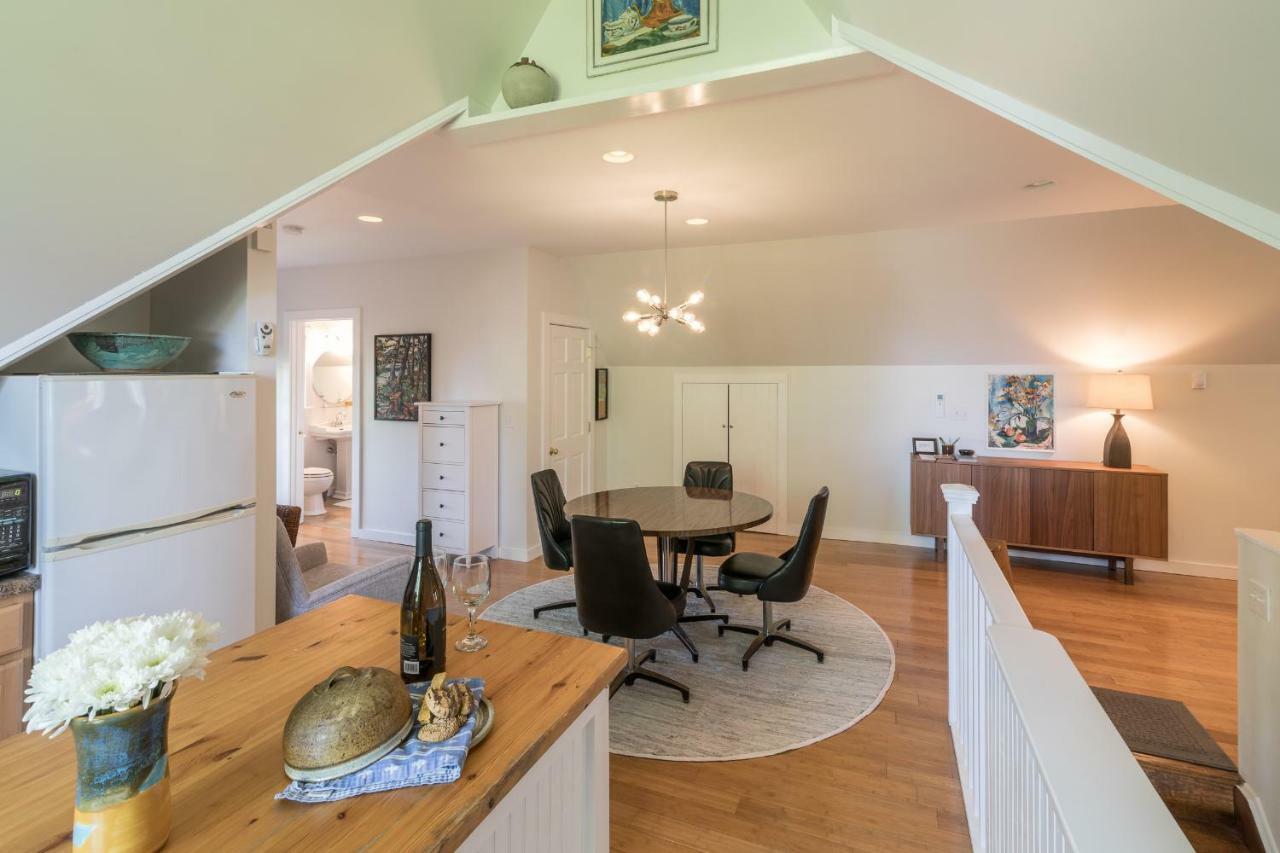 Apartamento The Carriage House Loft Kingston Exterior foto
